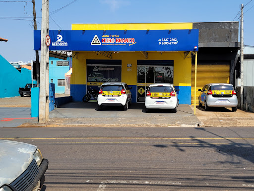 Autoescola Ouro Branco Premium (Pista de moto no Local)