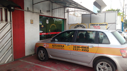 Auto Escola Neves