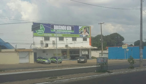 Dirigindo Bem Teresina - Treinamento para habilitados que não dirigem, seja por medo, insegurança ou falta de prática.