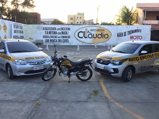 Auto escola Cláudio