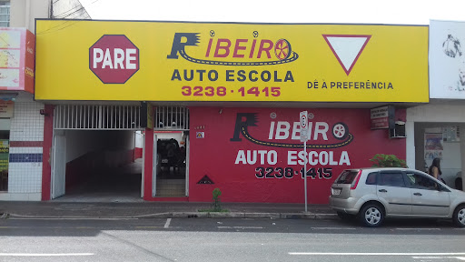 AUTO ESCOLA RIBEIRO