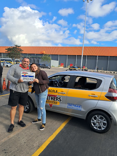 Auto Escola Brothers SJM (Jd. Metrópole) - 1ª Habilitação | Tirar Habilitação Carro e Moto | Adicionar Categoria | Reciclagem